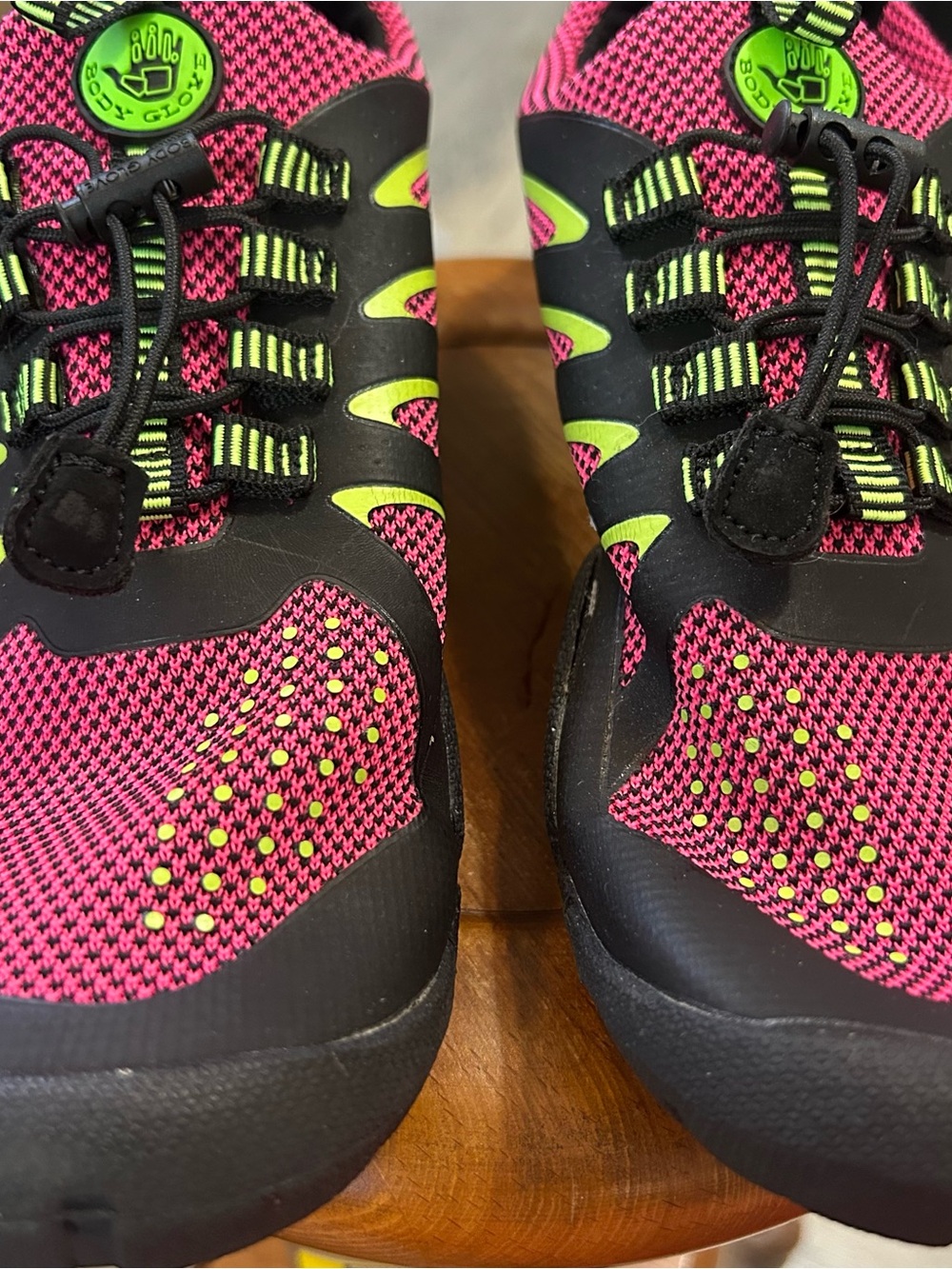 Body Glove Hydra Women’s Pink and Neon Green Water Sneakers Shoes Knit Size 8